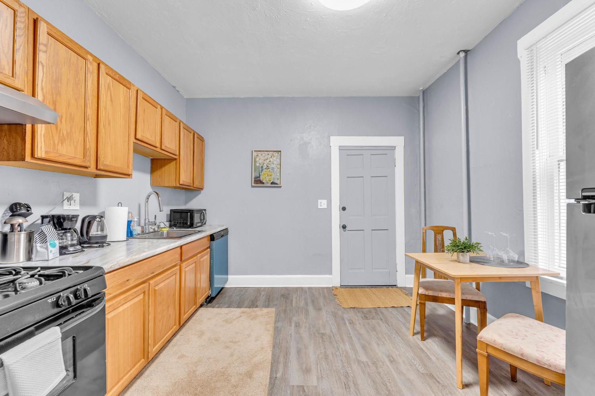 Historic Cozy Haven In Little Italy Appartement Cleveland Buitenkant foto