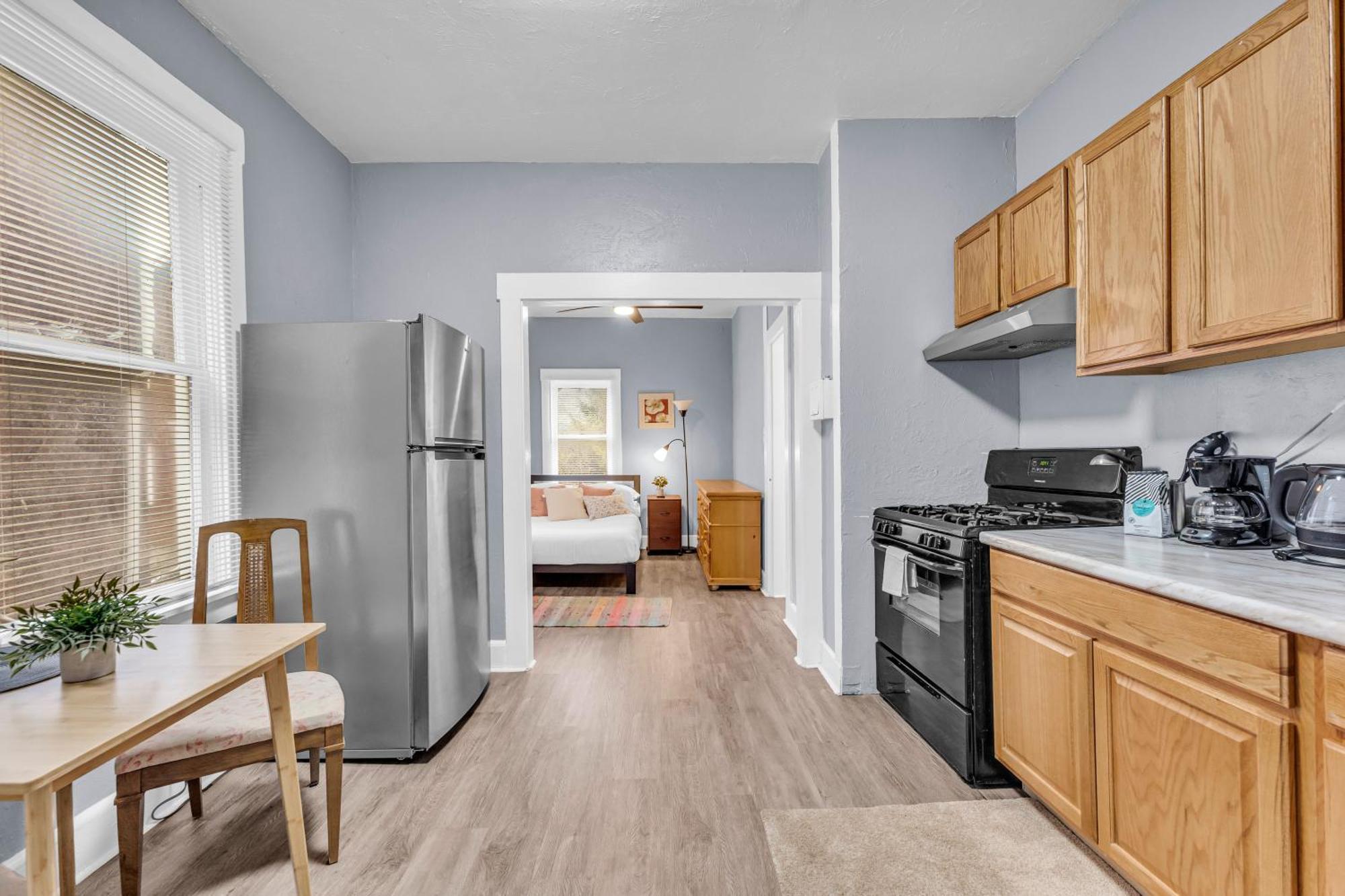 Historic Cozy Haven In Little Italy Appartement Cleveland Buitenkant foto
