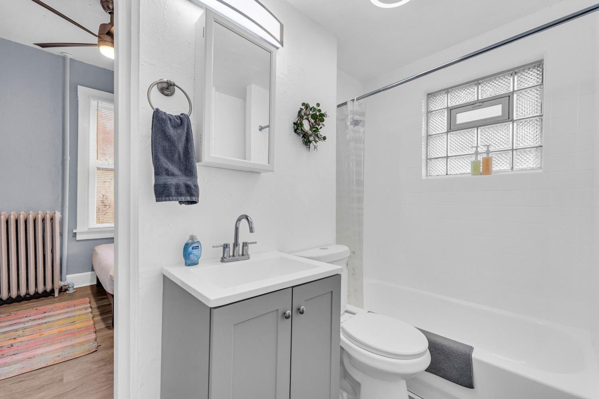 Historic Cozy Haven In Little Italy Appartement Cleveland Buitenkant foto